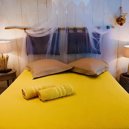 Lacoste Lantställe Sainte-Colombe-en-Bruilhois