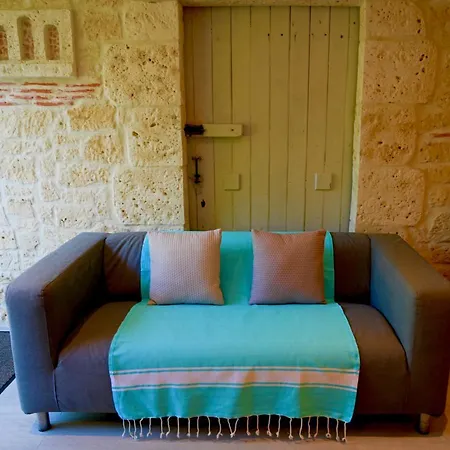 Lacoste Country house Sainte-Colombe-en-Bruilhois